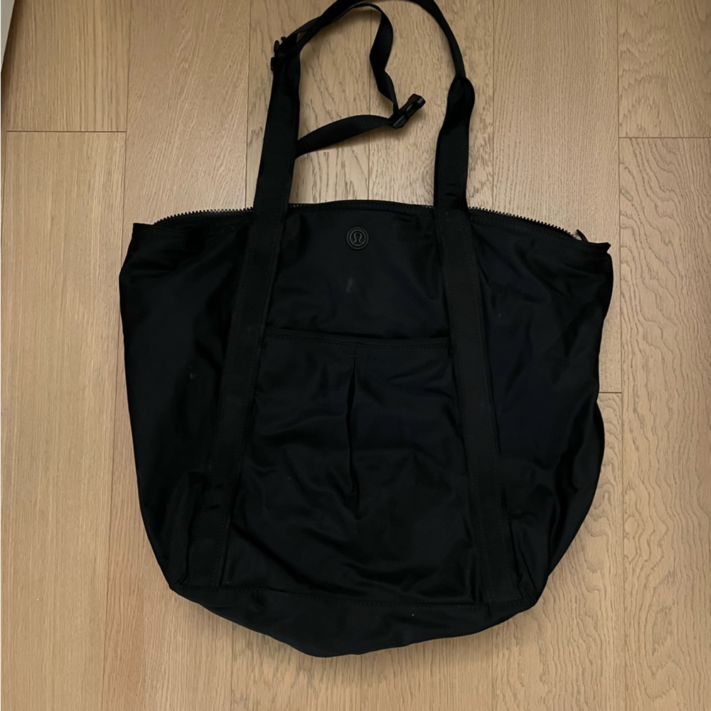 Lululemon tote bag black